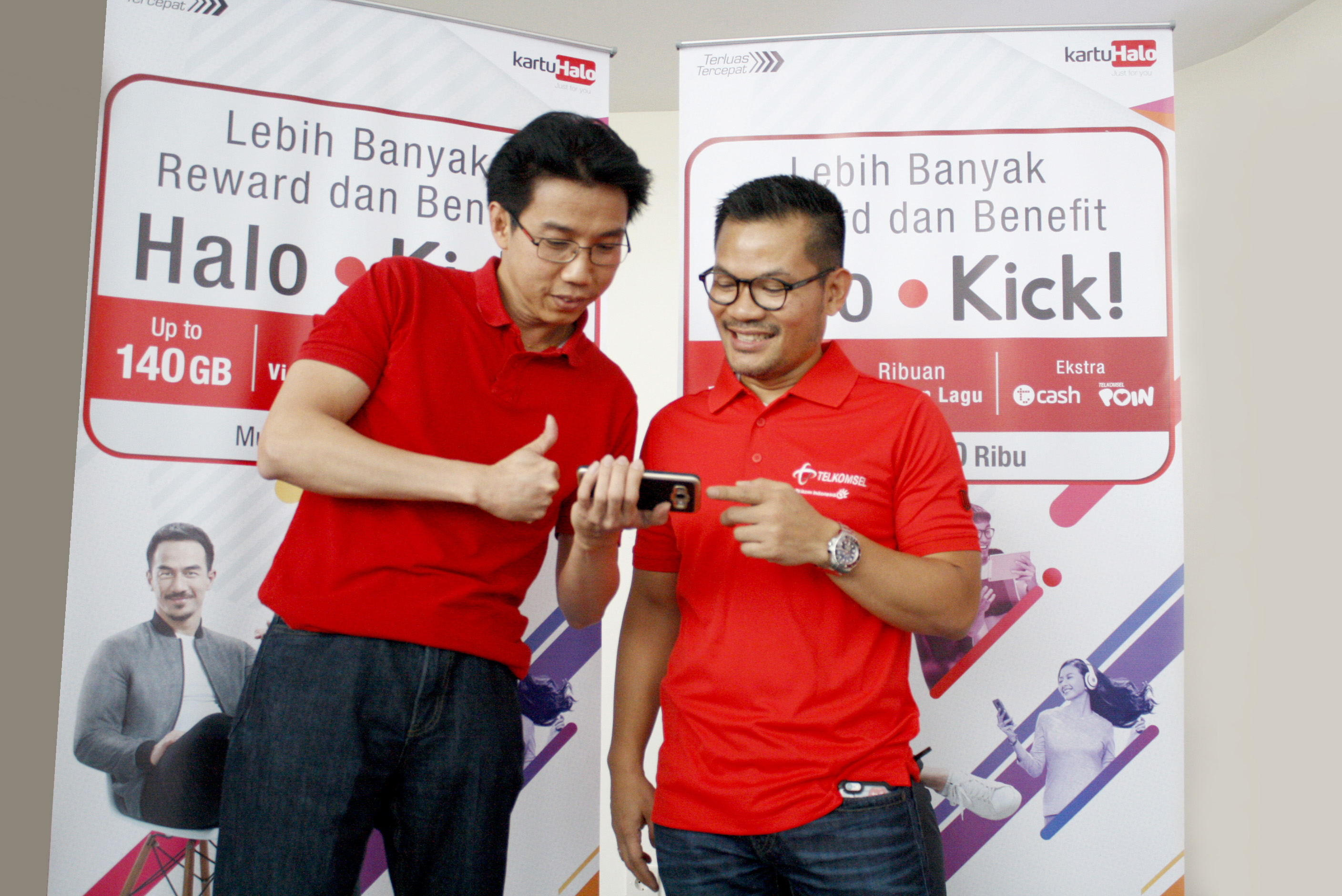 Telkomsel genjot pengguna pascabayar dengan Halo Kick!